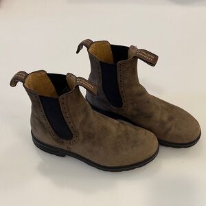 Blundstone Rustic Brown hightop Chelsea Boots